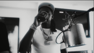 Babyface Ray – Family over Money (Official Video)